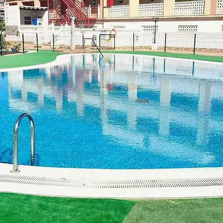 Something Over דירה