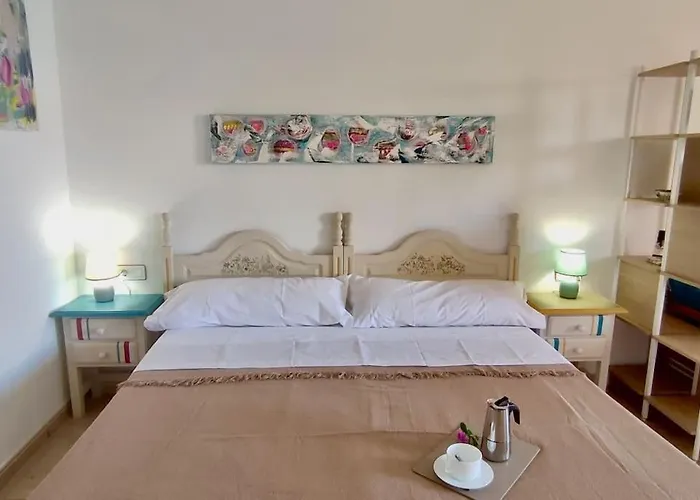 Something Over アパート *