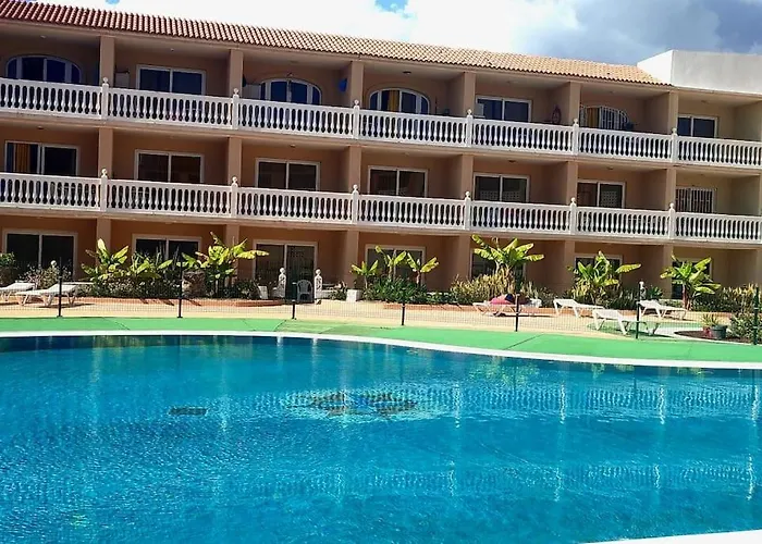 Something Over Коста-дель-Силенцио